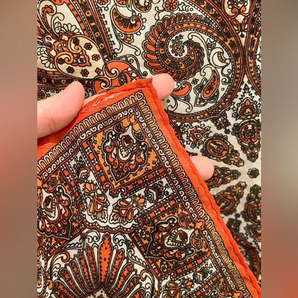 Vintage 80s Scarf for woman 19x19 inches - Picture 2 of 4